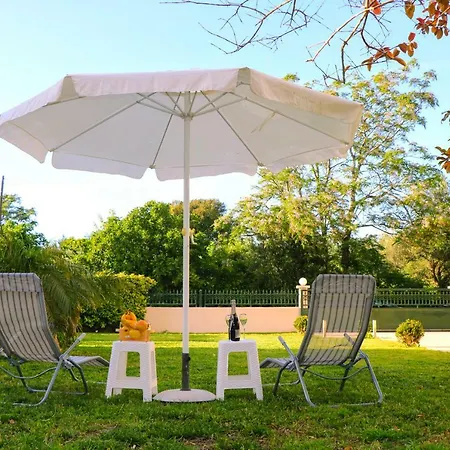 Ialysos, Fully Equipped, Detached, 6pers. 5min Beach * 伊利索斯