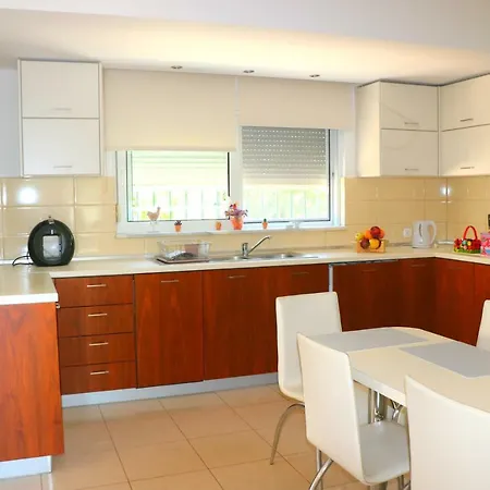 Holiday home Ialysos, Fully Equipped, Detached, 6pers. 5min Beach